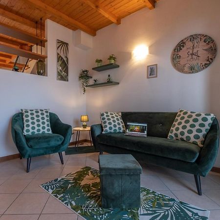 Happy Guest Apartments - Lake & Green Oasis Riva di Solto Exteriör bild